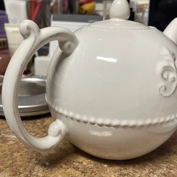 Anthropologie Fleur De Lys Teapot - Picture 7 of 7